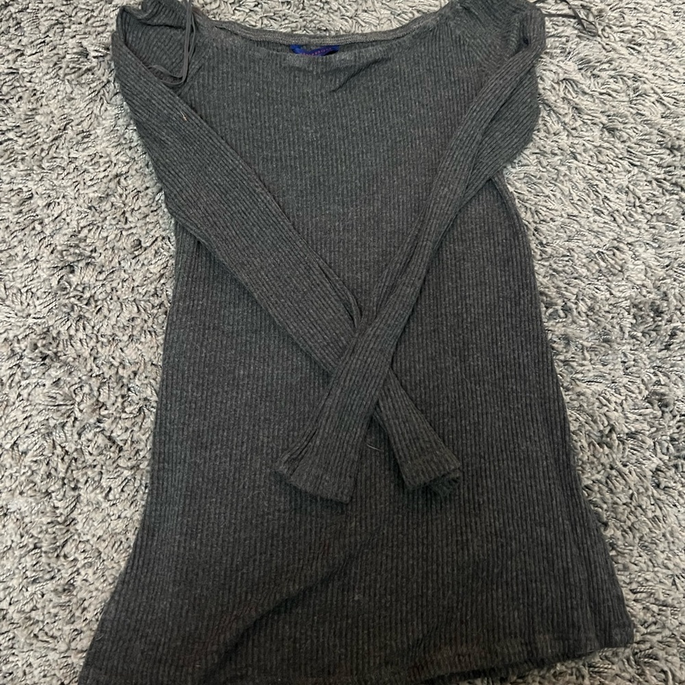 Off the shoulder long sleeve